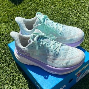 Hoka Clifton 9 Running Shoes women’s size 8 wide mint green and lavender